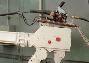 精密機械を作る時に重要な空間を作ります。